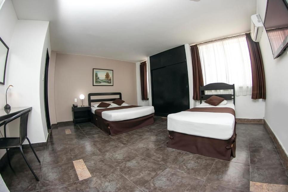 Hotel Americana Cali Esterno foto